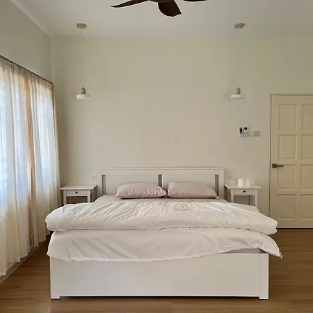 Blossom Hill Homestay Kuantan Exterior photo